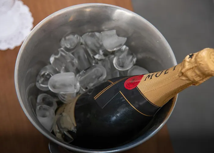 別荘 Nk Cave House