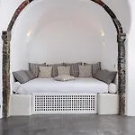 Nk Cave House بيت للعطل ثيرا